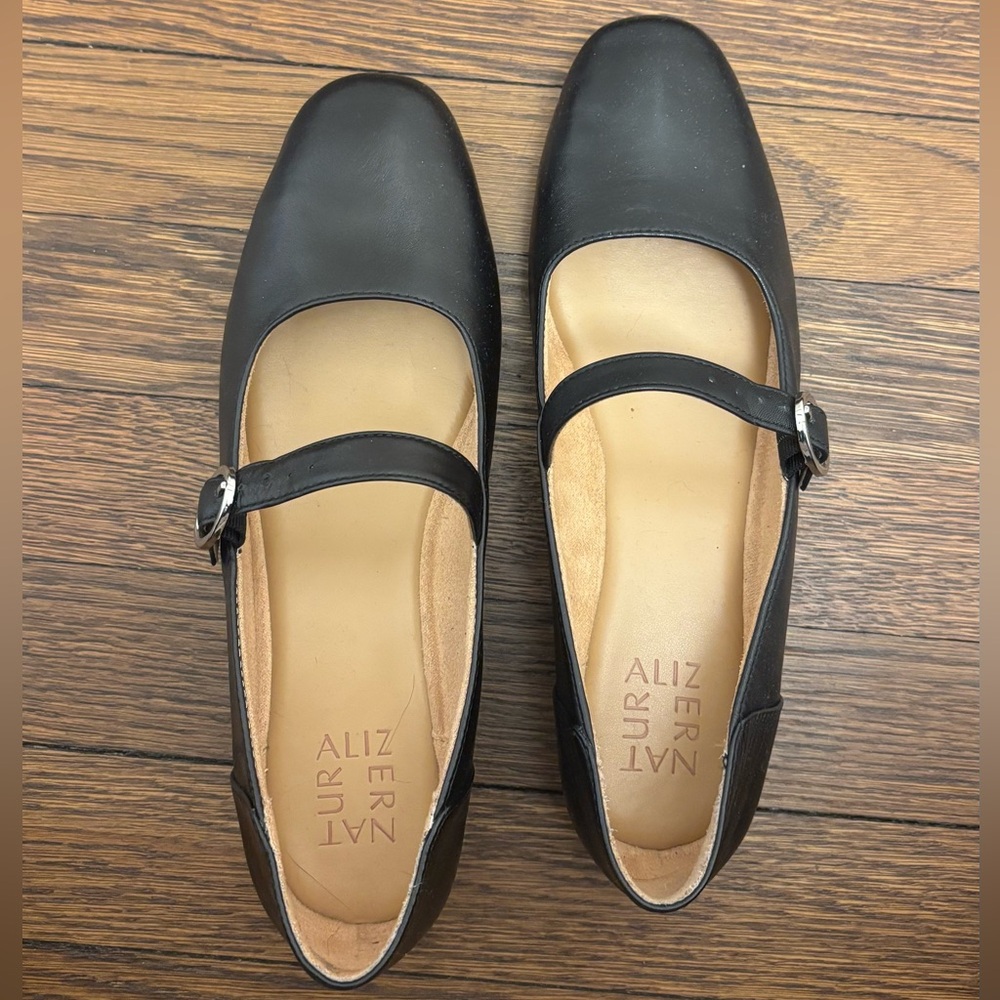 Naturalizer Kelly Black Leather Mary‎ Jane Flats 8 WIDE